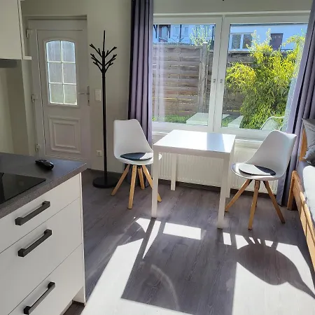 - Mit Garten Und Terrasse - 2023 Neu Renoviert *