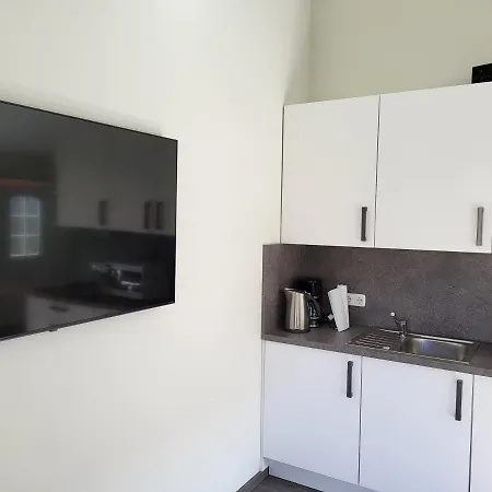 شقة - Mit Garten Und Terrasse - 2023 Neu Renoviert *